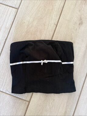 ' Black Pinstripe Strapless Crop Top with White Ribbon